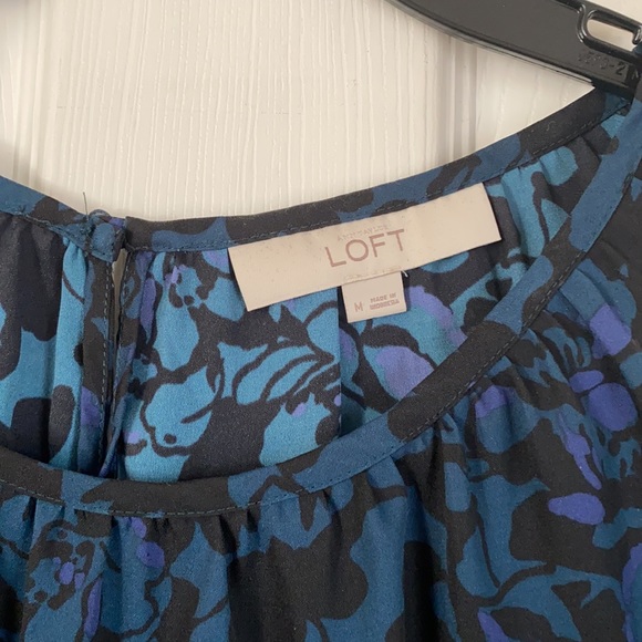 LOFT blouse - Picture 2 of 3